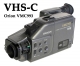 Jeden z mnoha modelů kamer VHS-C: Orion VMC993...