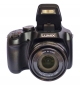 Panasonic DC-FZ82: detail objektivu, vyklopený blesk